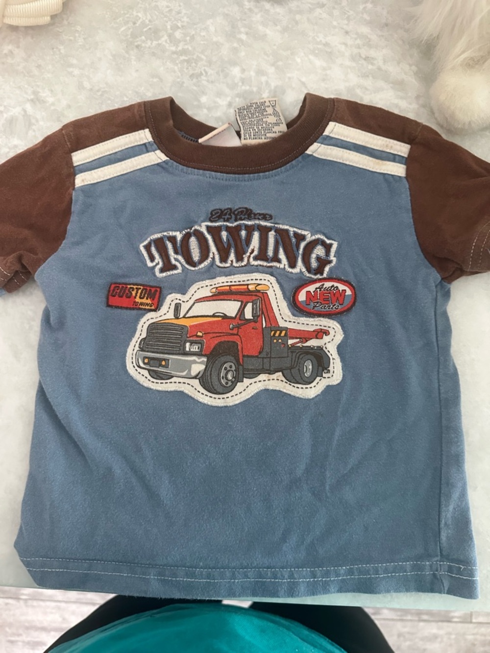 Vintage boys size 18 month towing truck tshirt